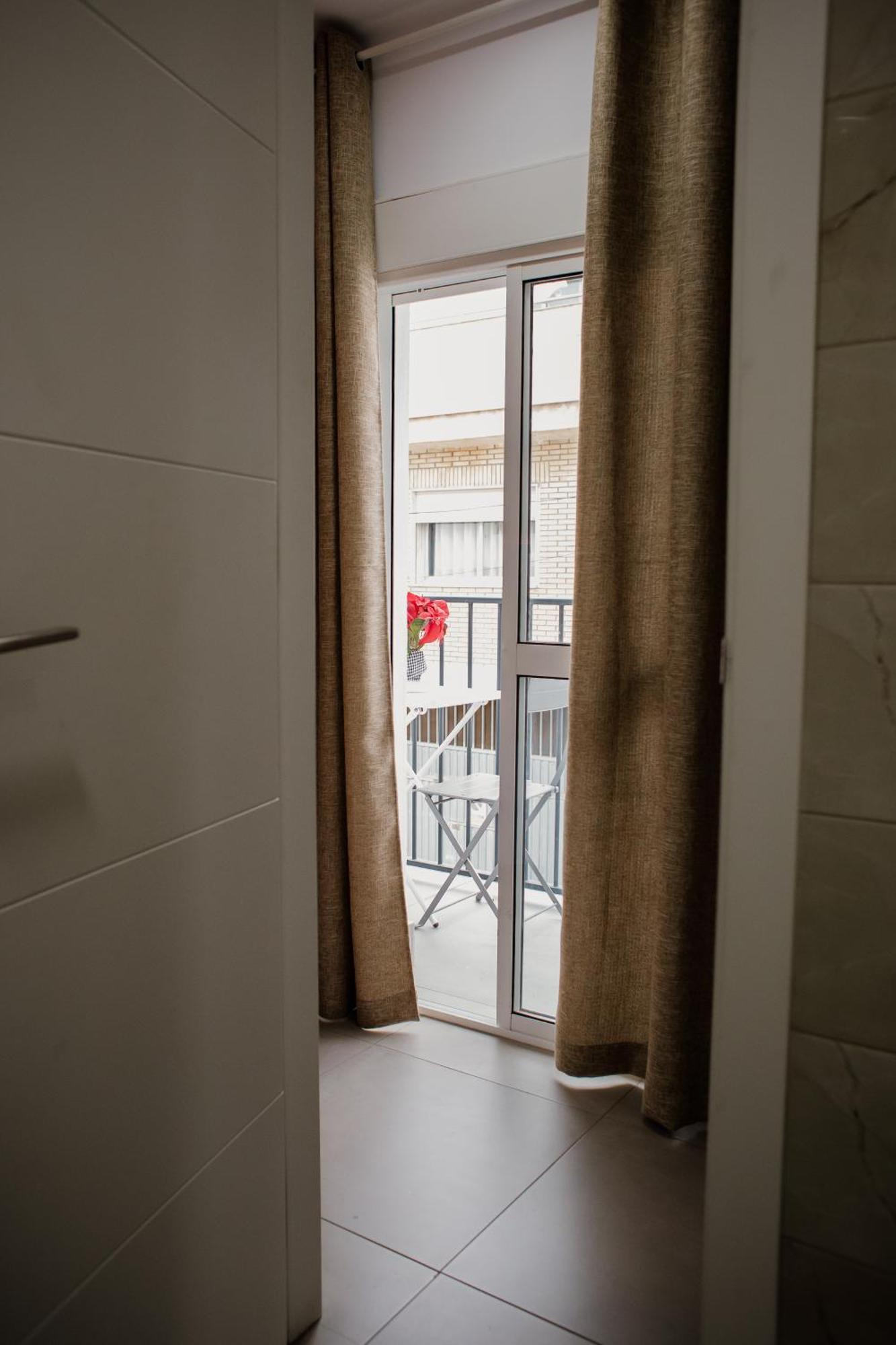 Apartamentos Turisticos Mastil 16 Малага Екстериор снимка