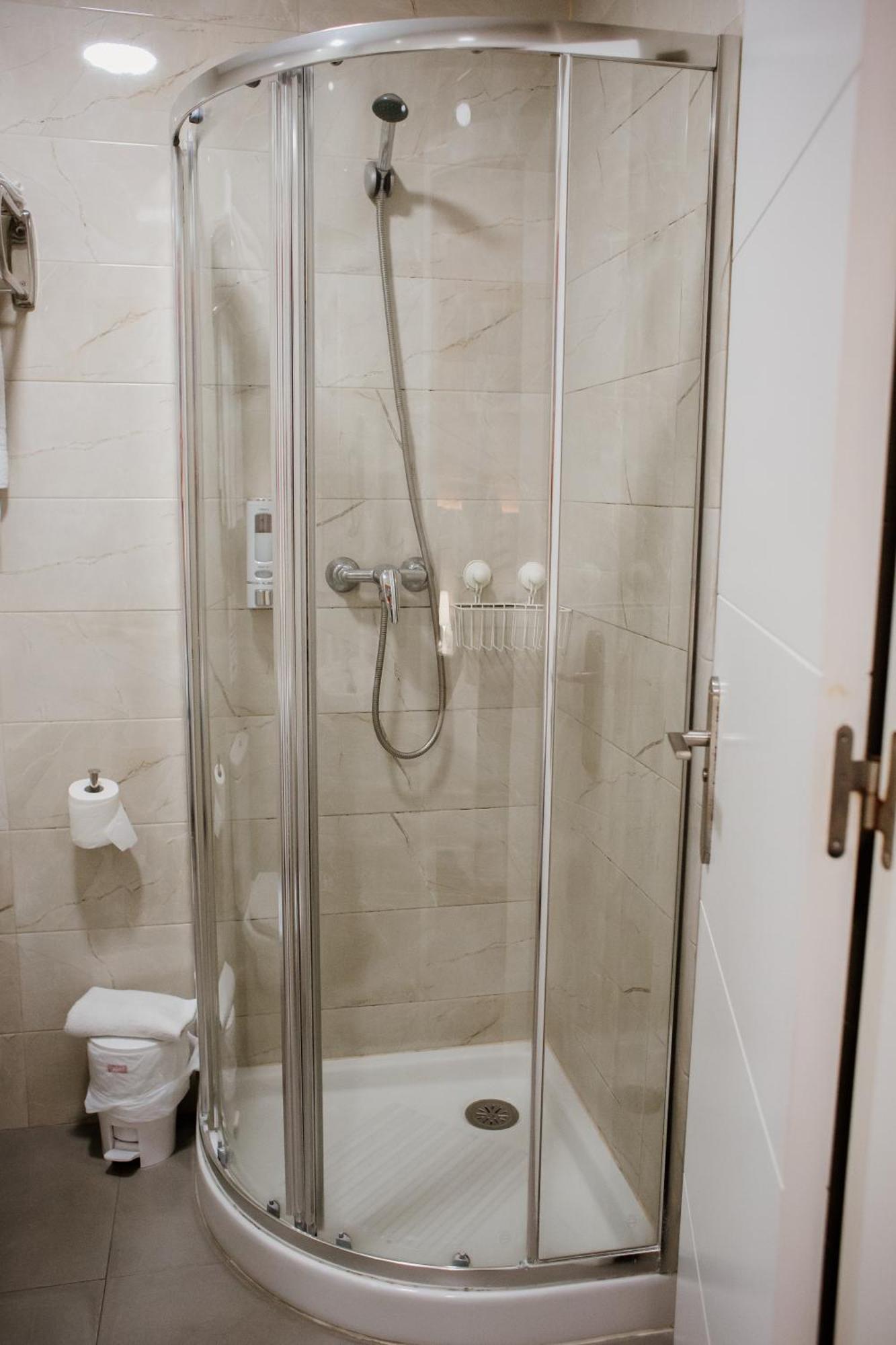 Apartamentos Turisticos Mastil 16 Малага Екстериор снимка