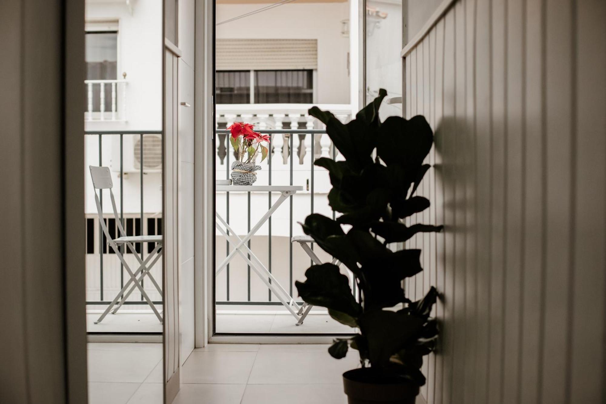 Apartamentos Turisticos Mastil 16 Малага Екстериор снимка