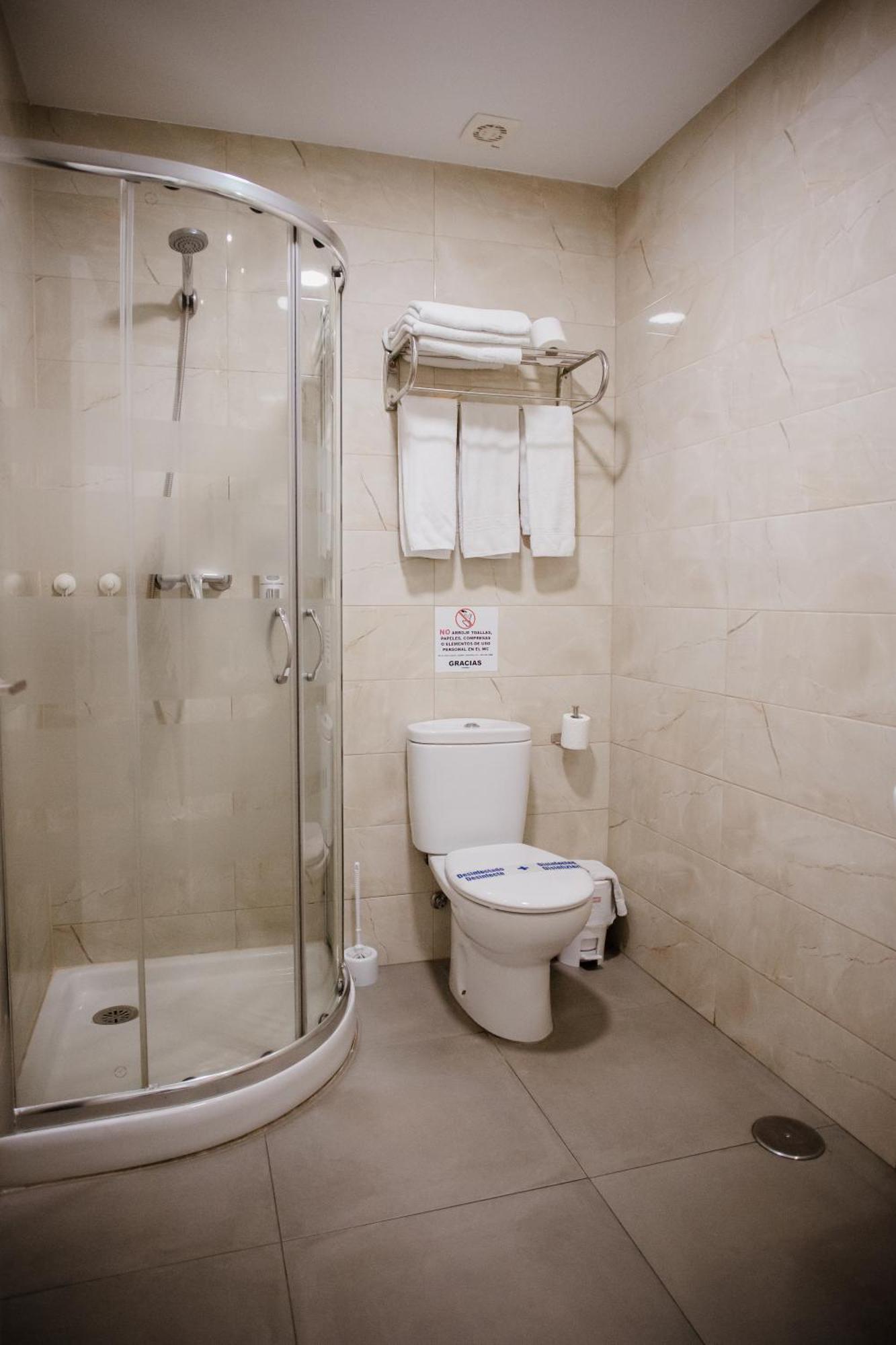 Apartamentos Turisticos Mastil 16 Малага Екстериор снимка