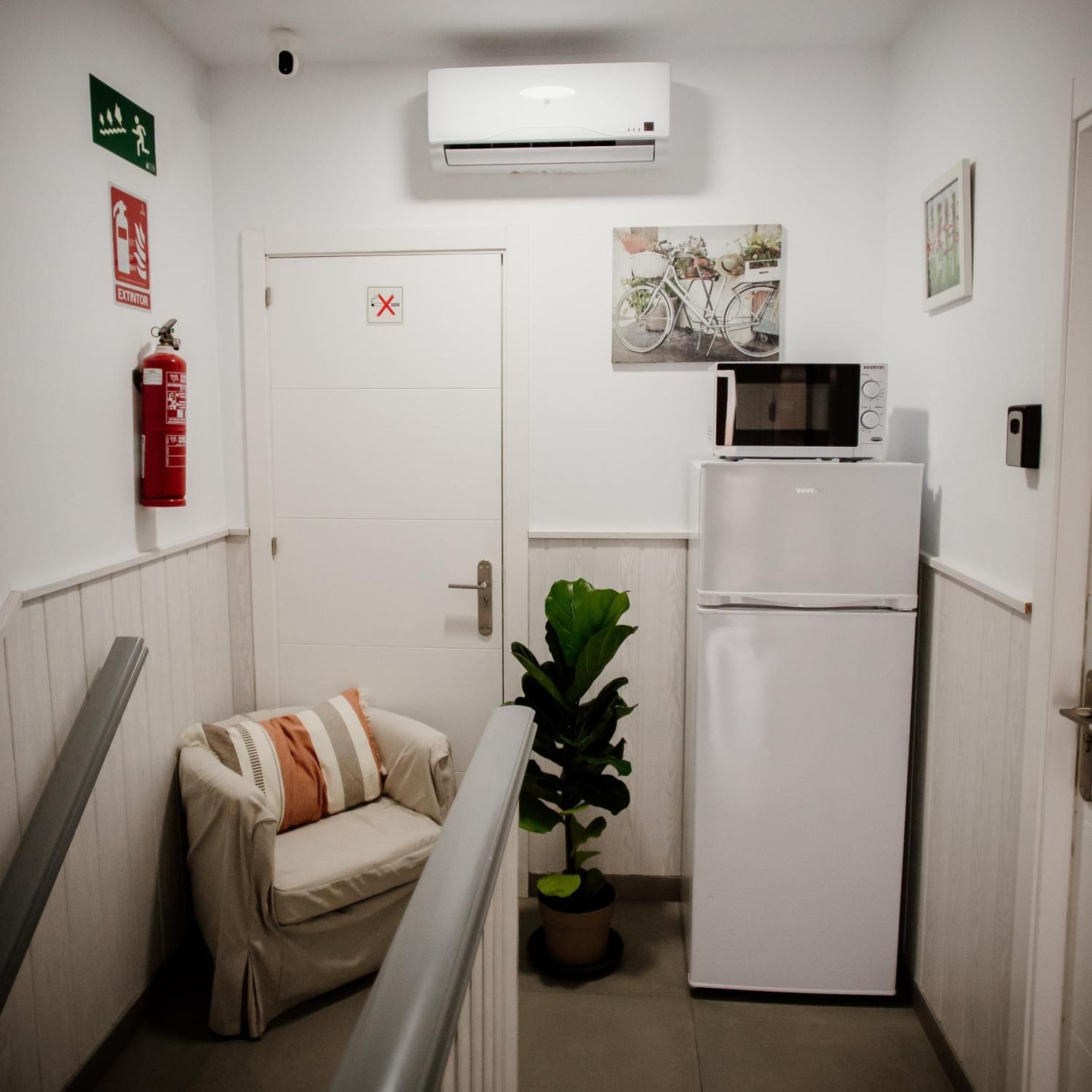 Apartamentos Turisticos Mastil 16 Малага Екстериор снимка